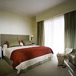 The Residences 5* Βιλαμούρα