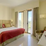 The Residences Ξενοδοχείο 5*