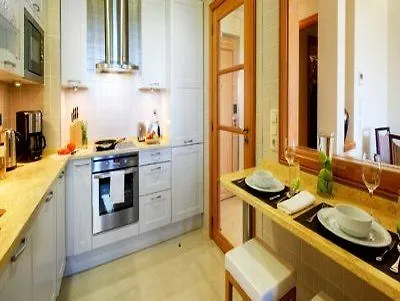 The Residences At Victoria Appartement *