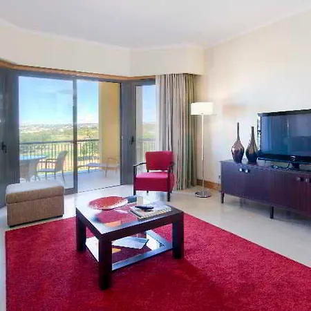 The Residences מלון