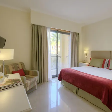 Отель The Residences