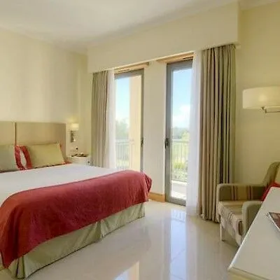 The Residences Отель 5*