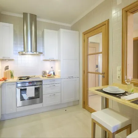 Отель The Residences Виламура